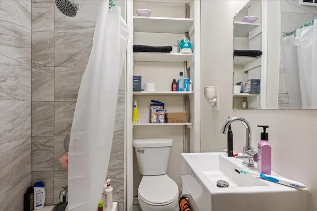 $550,000 | 934 West 35th Place, Chicago, IL 60609