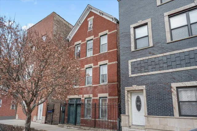 $550,000 | 934 West 35th Place, Chicago, IL 60609