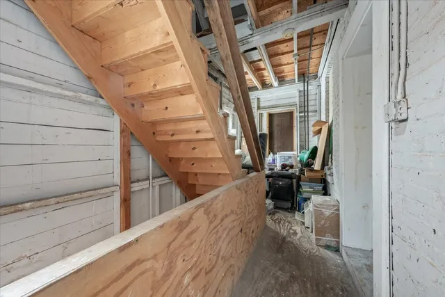 $550,000 | 934 West 35th Place, Chicago, IL 60609