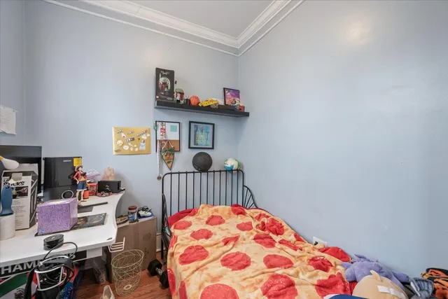 $550,000 | 934 West 35th Place, Chicago, IL 60609