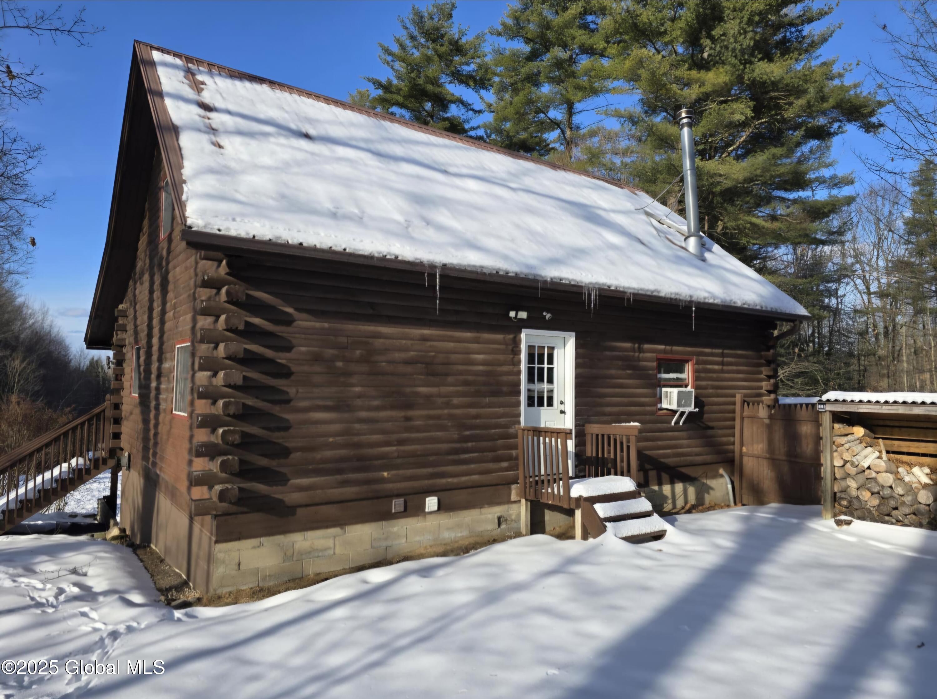 636 Spier Falls Road Corinth, NY 12822 - Photo 15 of 16 Screenshot_20250208_150204_Messenger