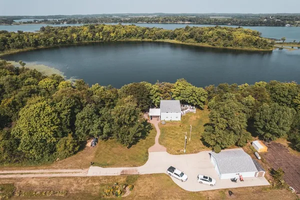 $699,900 | 31819 Mallard Drive, Vergas, MN 56587