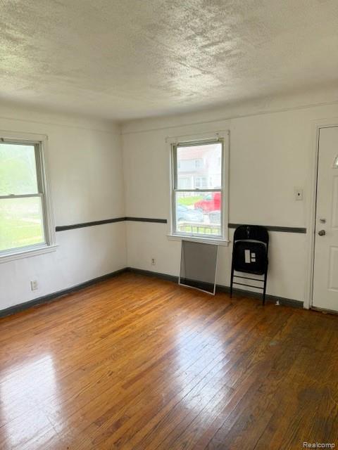 19942 McCormick Street Detroit, MI 48224 - Photo 5 of 12 IMG_4252.jpg
