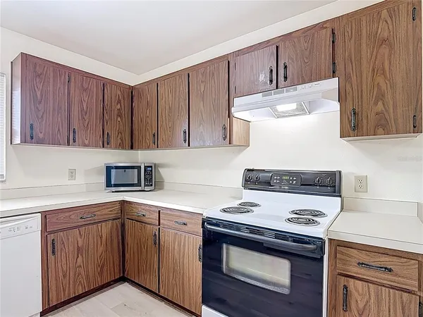 $1,199 | 467 Hunter Circle, Kissimmee, FL 34758