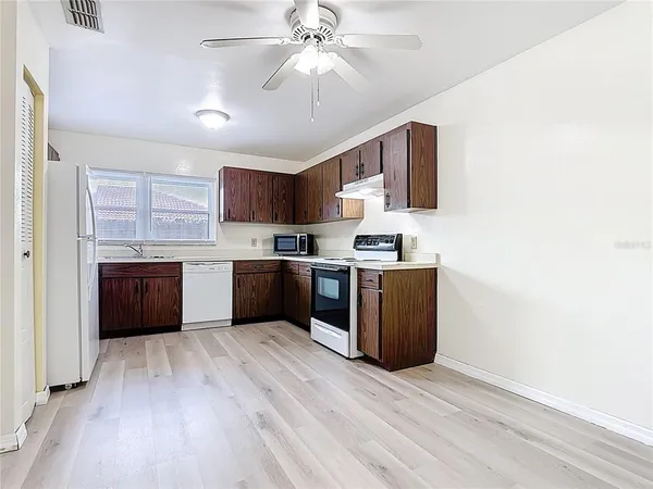 $1,199 | 467 Hunter Circle, Kissimmee, FL 34758