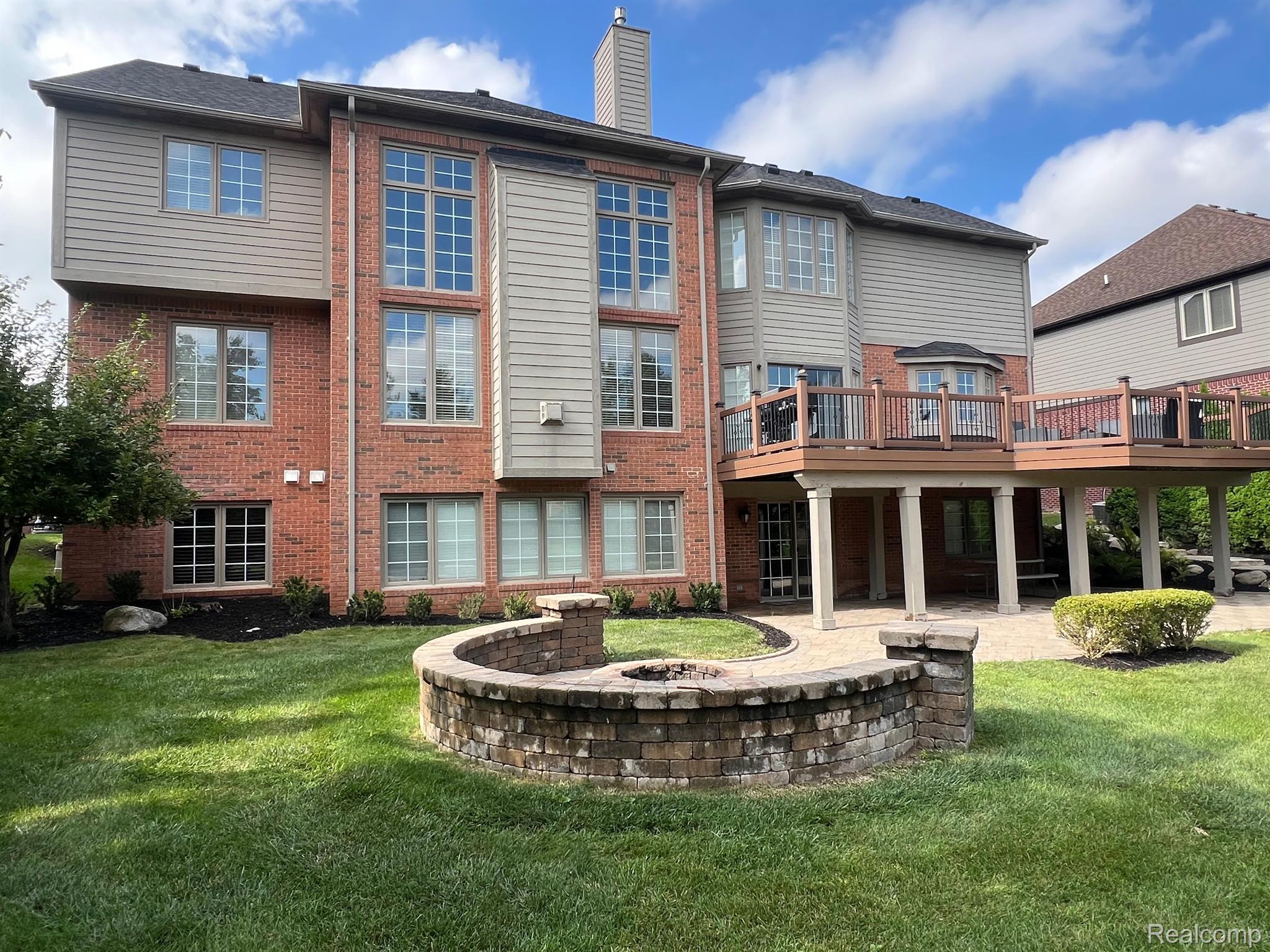 725 Panorama Drive Rochester, MI 48306 - Photo 54 of 57 Gallery Image 54