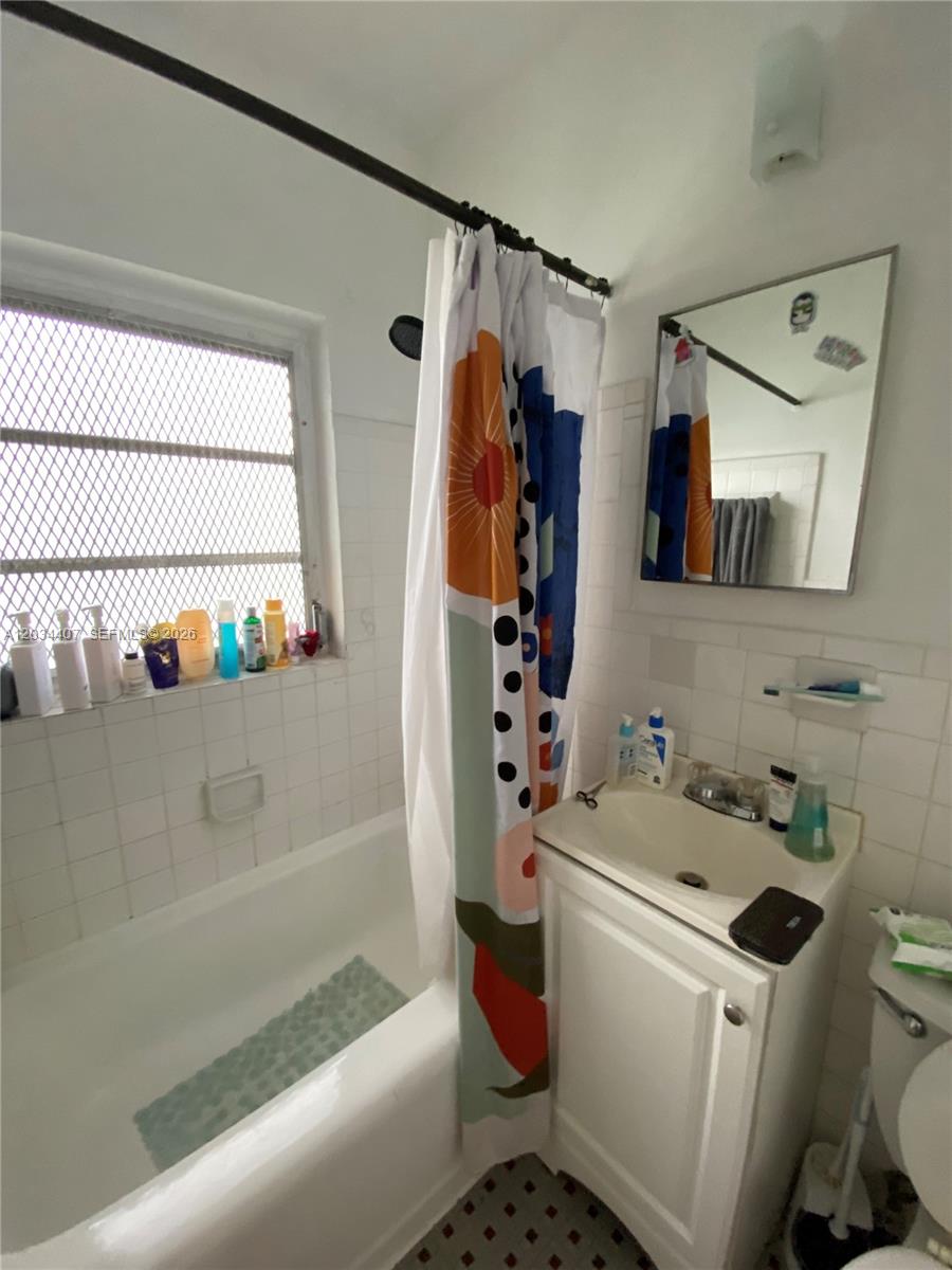 730 Southwest 10th Street, Unit 4 Miami, FL 33130 - Photo 3 of 4