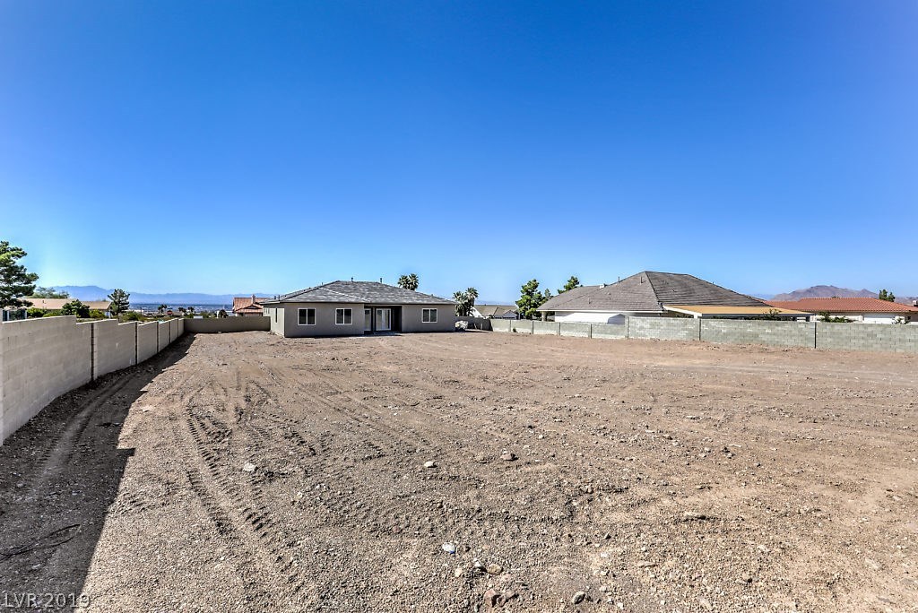 503 North Racetrack Road Henderson, NV 89015 - Photo 10 of 29 Gallery Image 10