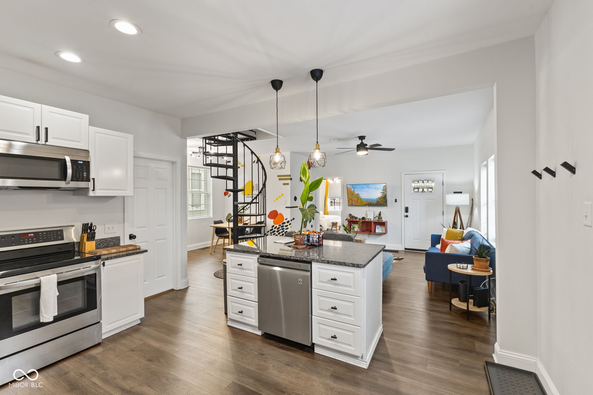 924 Keystone Avenue Indianapolis, IN 46201 - Photo 9 of 28