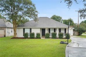 2409 Rue Pickney Mandeville, LA 70448 - Photo 1 of 17 Gallery Image 1