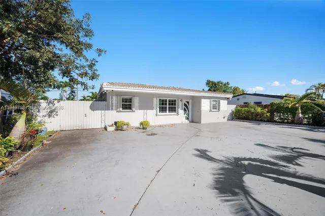 $459,000 | 6231 Mayo Street, Hollywood, FL 33023