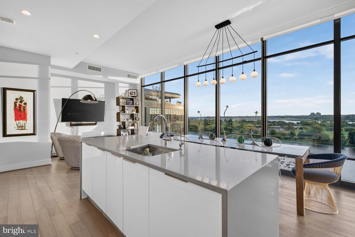 45 Sutton Square Southwest, Unit PH01 Washington, DC 20024 - Photo 33 of 87 A chef's kitchen w/unbelievable views