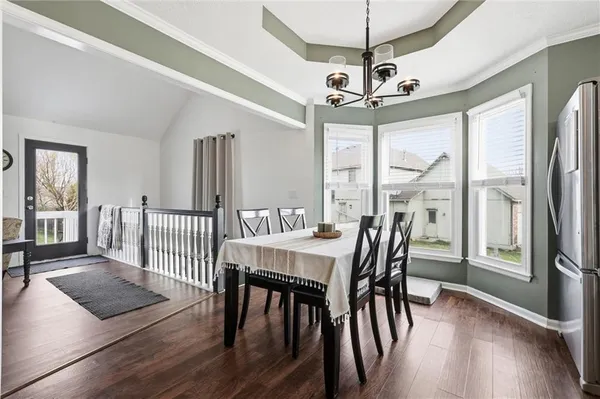 $350,000 | 814 South Park Drive, Raymore, MO 64083