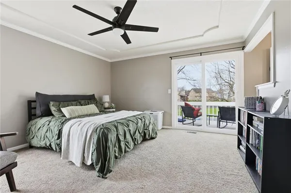 $350,000 | 814 South Park Drive, Raymore, MO 64083