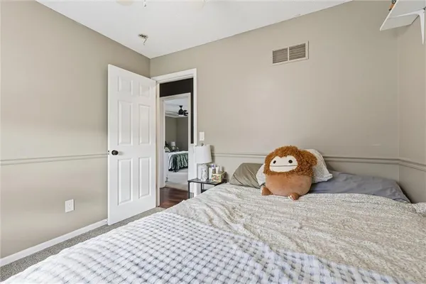 $350,000 | 814 South Park Drive, Raymore, MO 64083