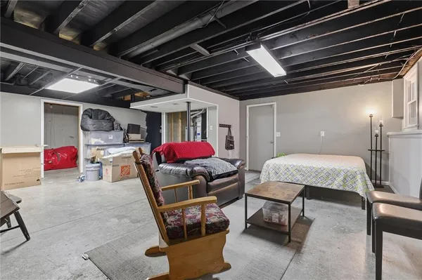 $350,000 | 814 South Park Drive, Raymore, MO 64083