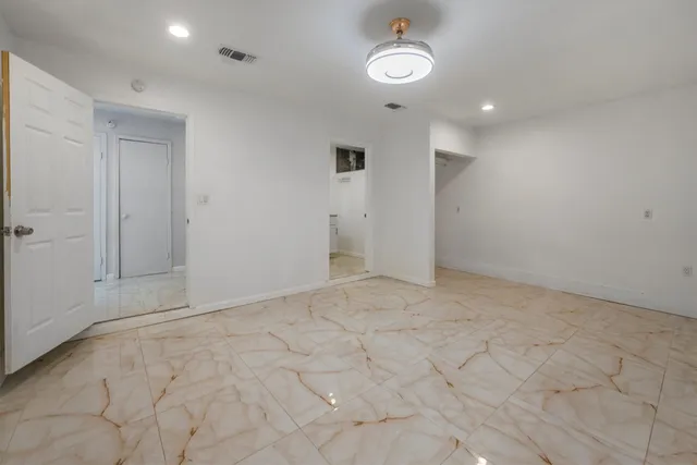 $2,000 | 3203 Golden Willow Drive, Houston, TX 77339