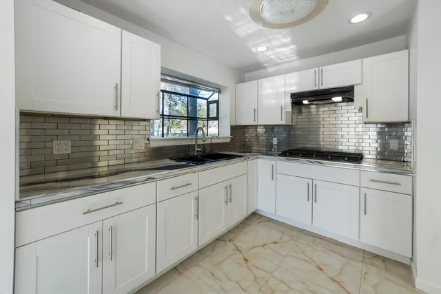 $2,000 | 3203 Golden Willow Drive, Houston, TX 77339