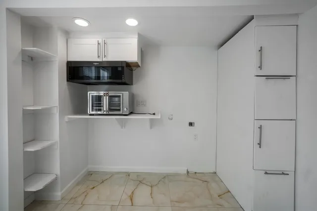 $2,000 | 3203 Golden Willow Drive, Houston, TX 77339