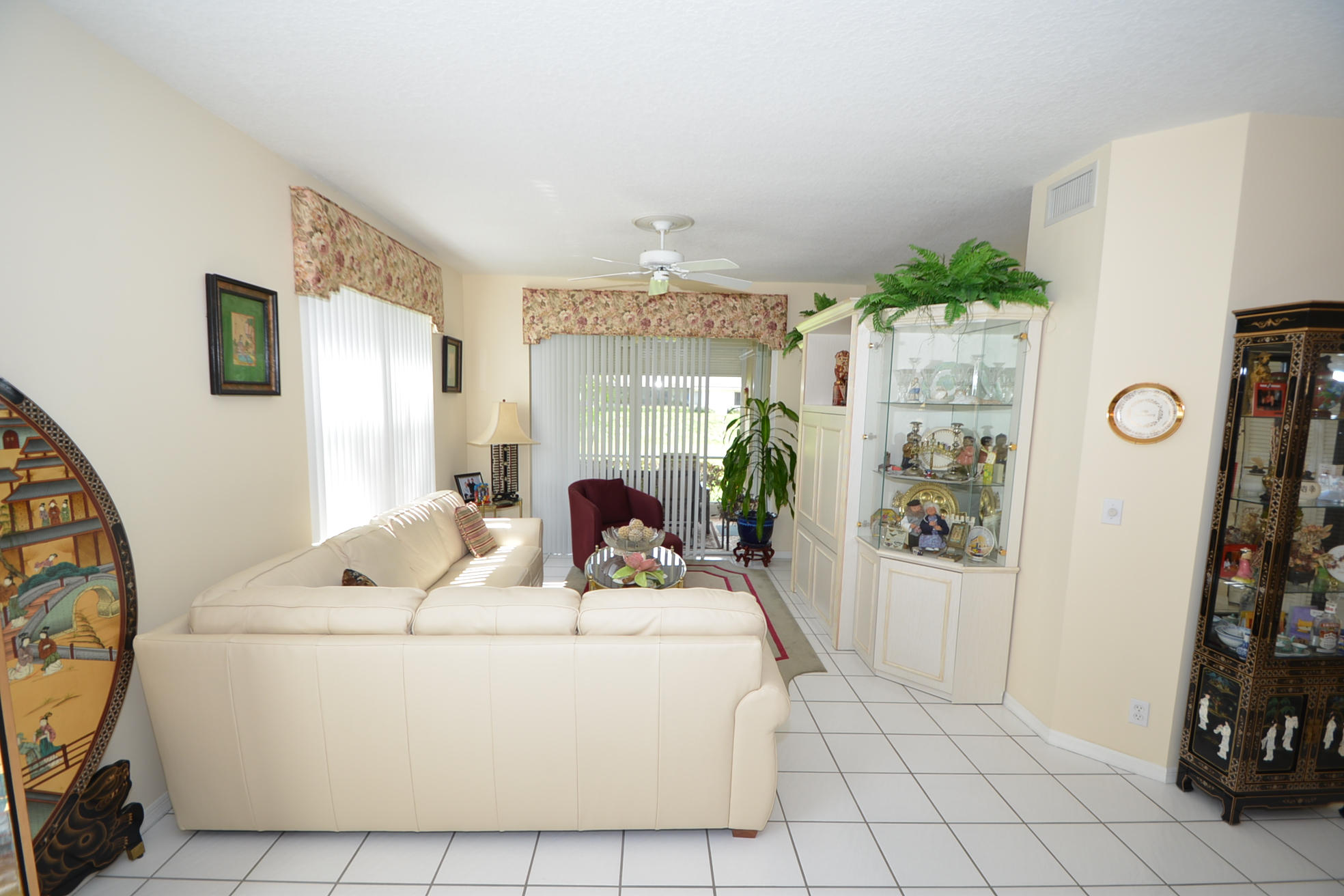 8658 Vía Reale, Unit 3 Boca Raton, FL 33496 - Photo 4 of 41 DSC_0169