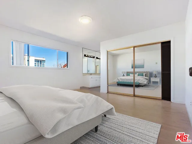 $3,450 | 1538 11th Street, Unit 9, Santa Monica, CA 90401