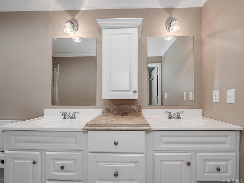 9000 Raintree Lane Charlotte, NC 28277 - Photo 14 of 29 Gallery Image 14