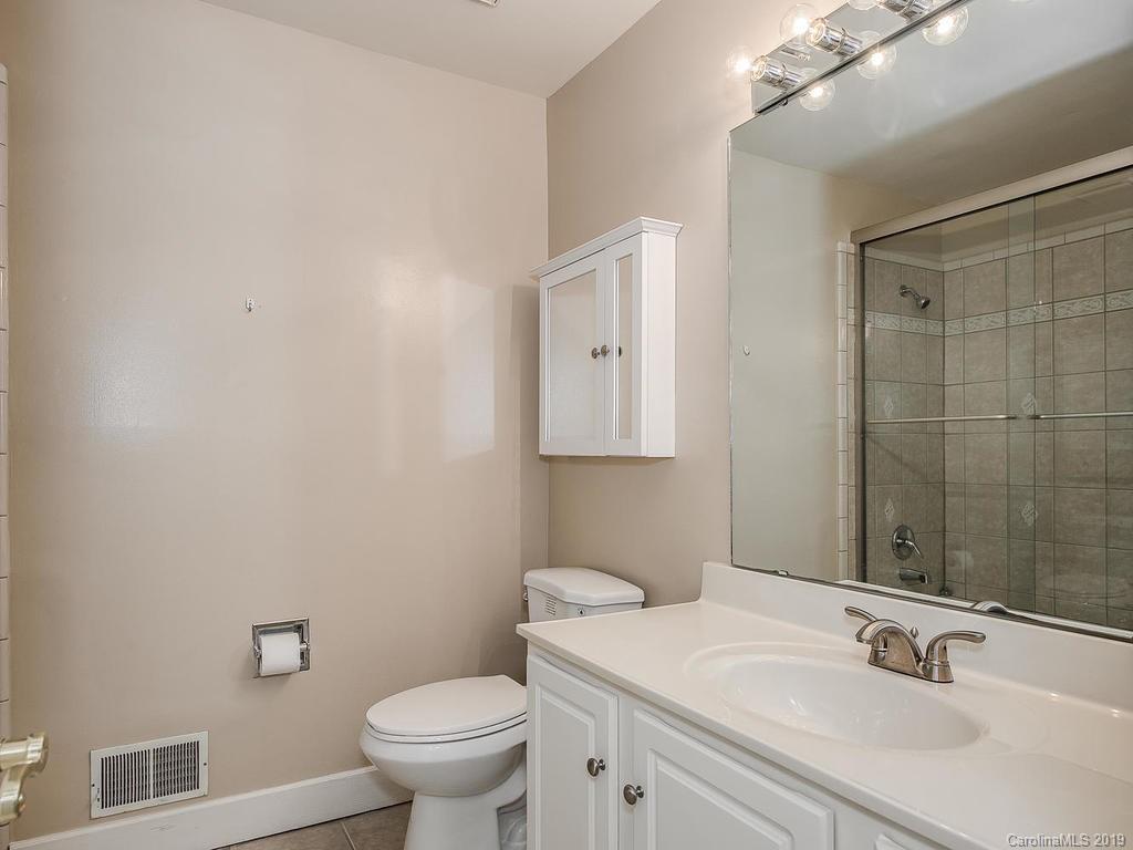 9000 Raintree Lane Charlotte, NC 28277 - Photo 16 of 29 Gallery Image 16
