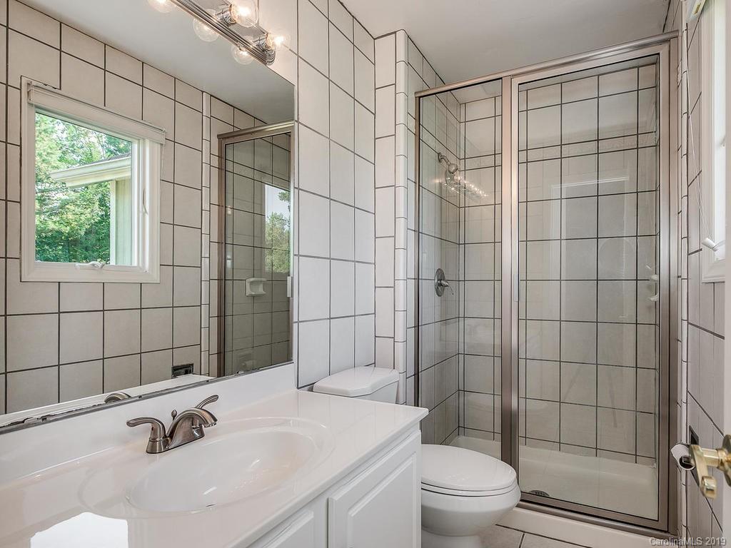 9000 Raintree Lane Charlotte, NC 28277 - Photo 18 of 29 Gallery Image 18