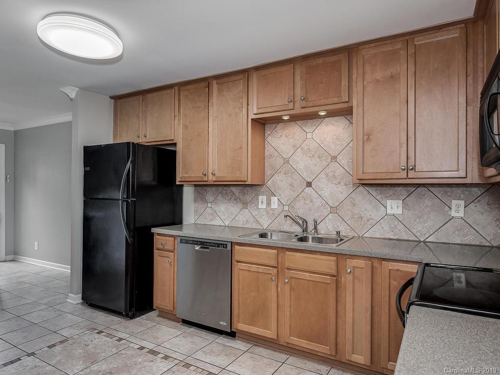 9000 Raintree Lane Charlotte, NC 28277 - Photo 10 of 29 Gallery Image 10