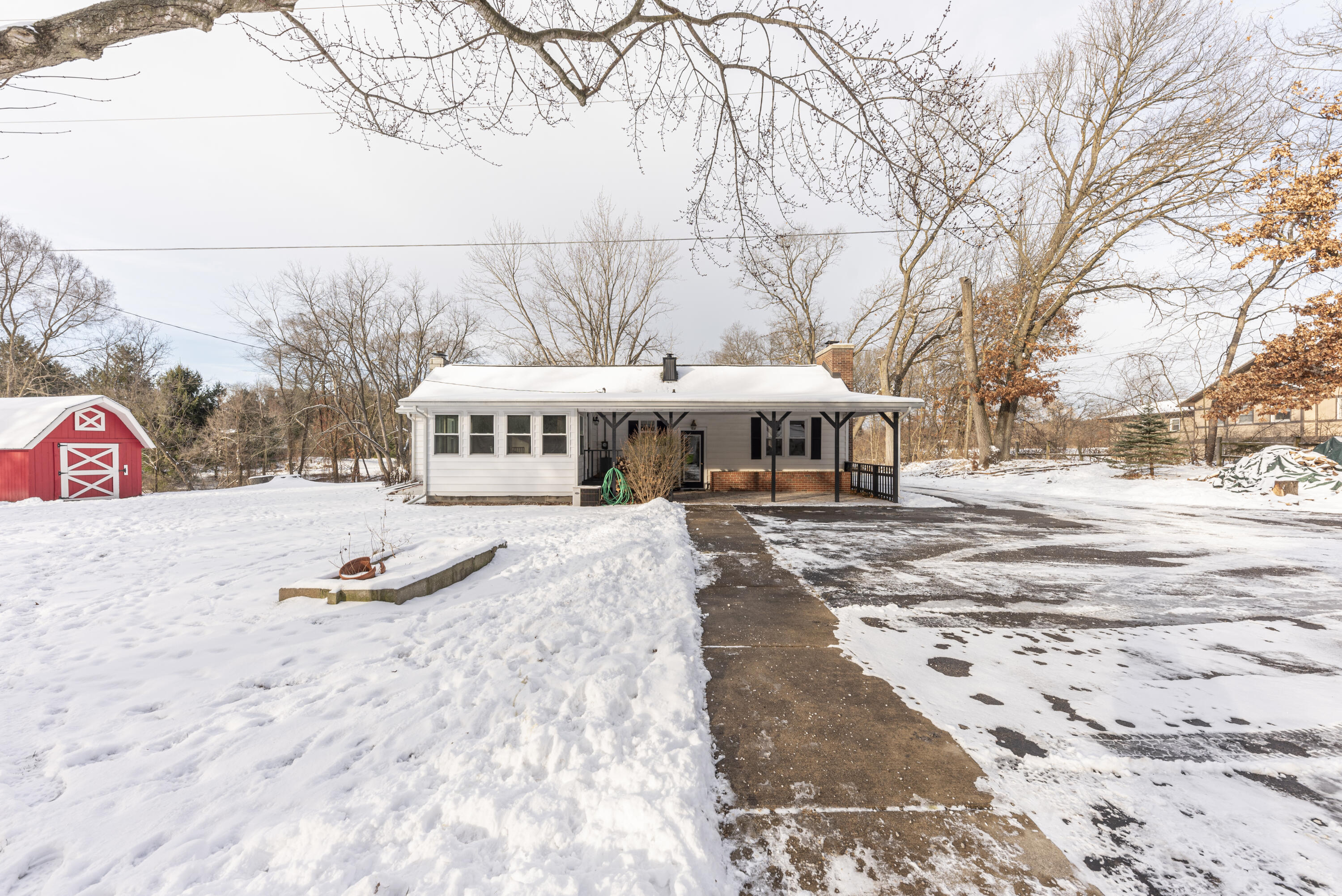 6860 Dexter-Pinckney Road Dexter, MI 48130 - Photo 1 of 48 000