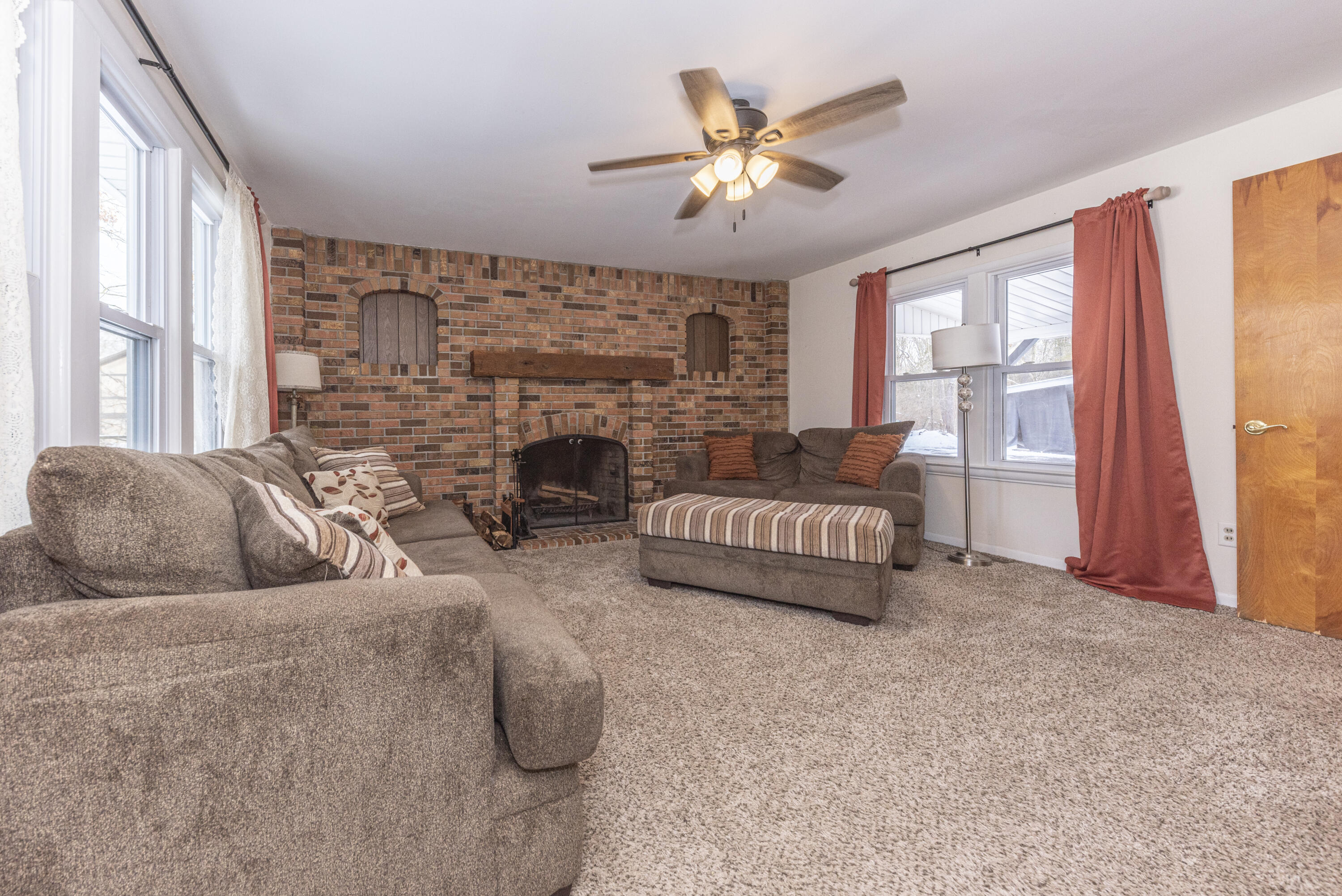 6860 Dexter-Pinckney Road Dexter, MI 48130 - Photo 9 of 48 023_26