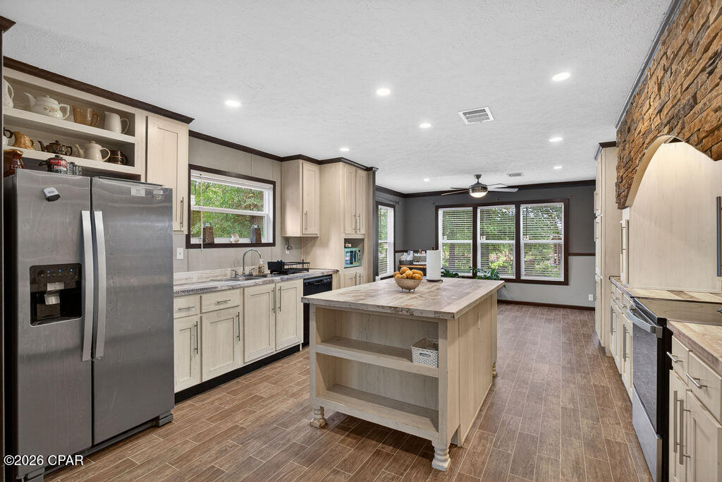 3005 Acuff Road Vernon, FL 32462 - Photo 12 of 48 Gallery Image 12