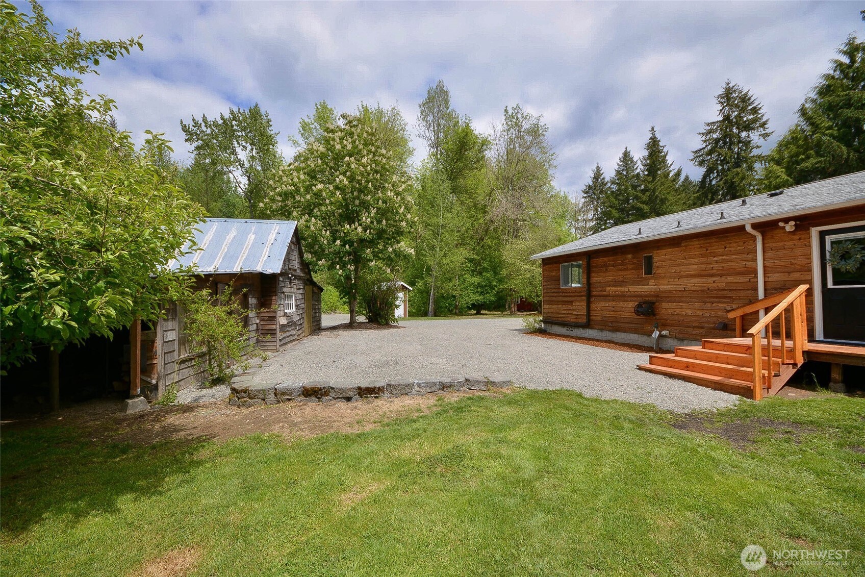 14812 Fox Hill Road Southeast Yelm, WA 98597 - Photo 9 of 40