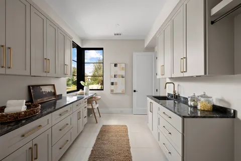 $3,990,000 | 4713 Pecan Chase, Austin, TX 78738