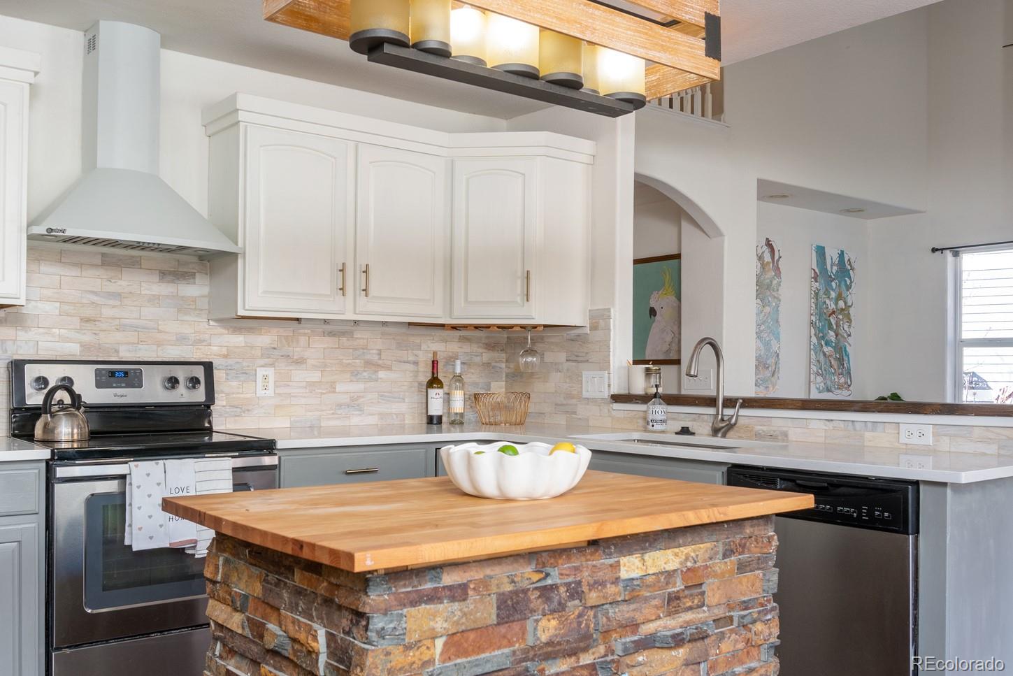 9842 South Fireweed Road Highlands Ranch, CO 80129 - Photo 7 of 39 Gallery Image 7