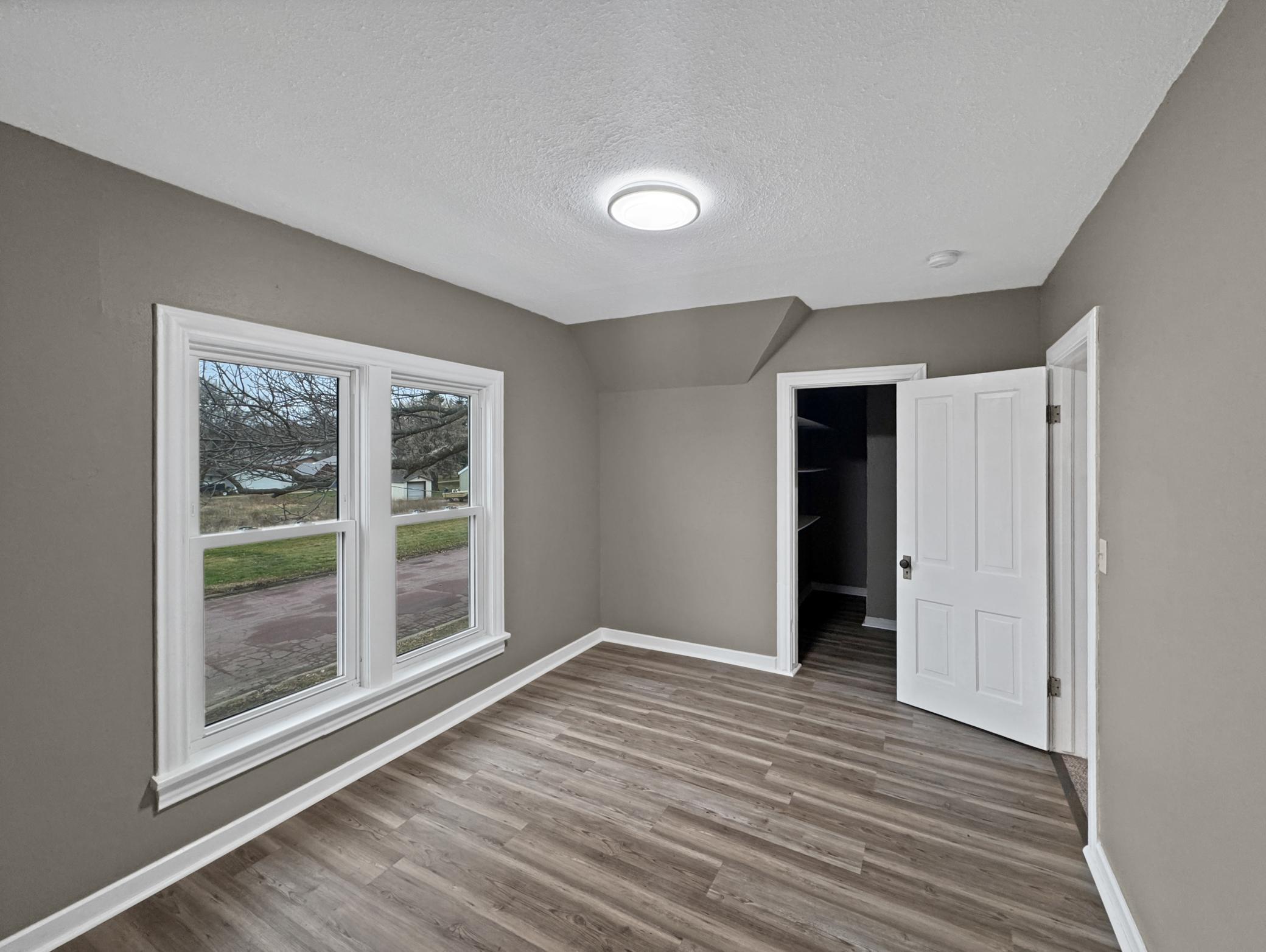 2819 24th Street Slayton, MN 56172 - Photo 12 of 16