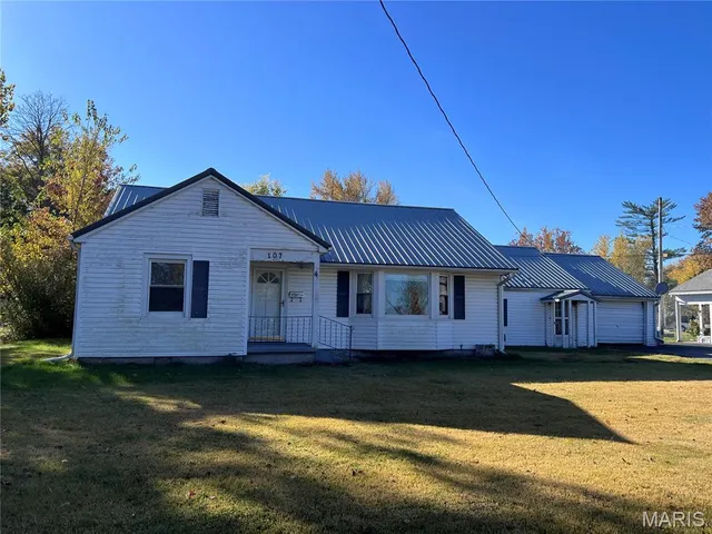 $75,000 | 107 West Abbott Street, Monroe City, MO 63456
