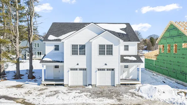 $525,000 | 10 Hogan Circle, Unit 35, Westbrook, ME 04092