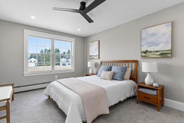 $525,000 | 10 Hogan Circle, Unit 35, Westbrook, ME 04092