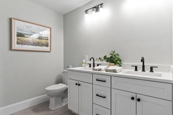 $525,000 | 10 Hogan Circle, Unit 35, Westbrook, ME 04092