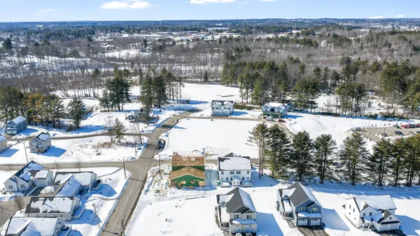 $525,000 | 10 Hogan Circle, Unit 35, Westbrook, ME 04092