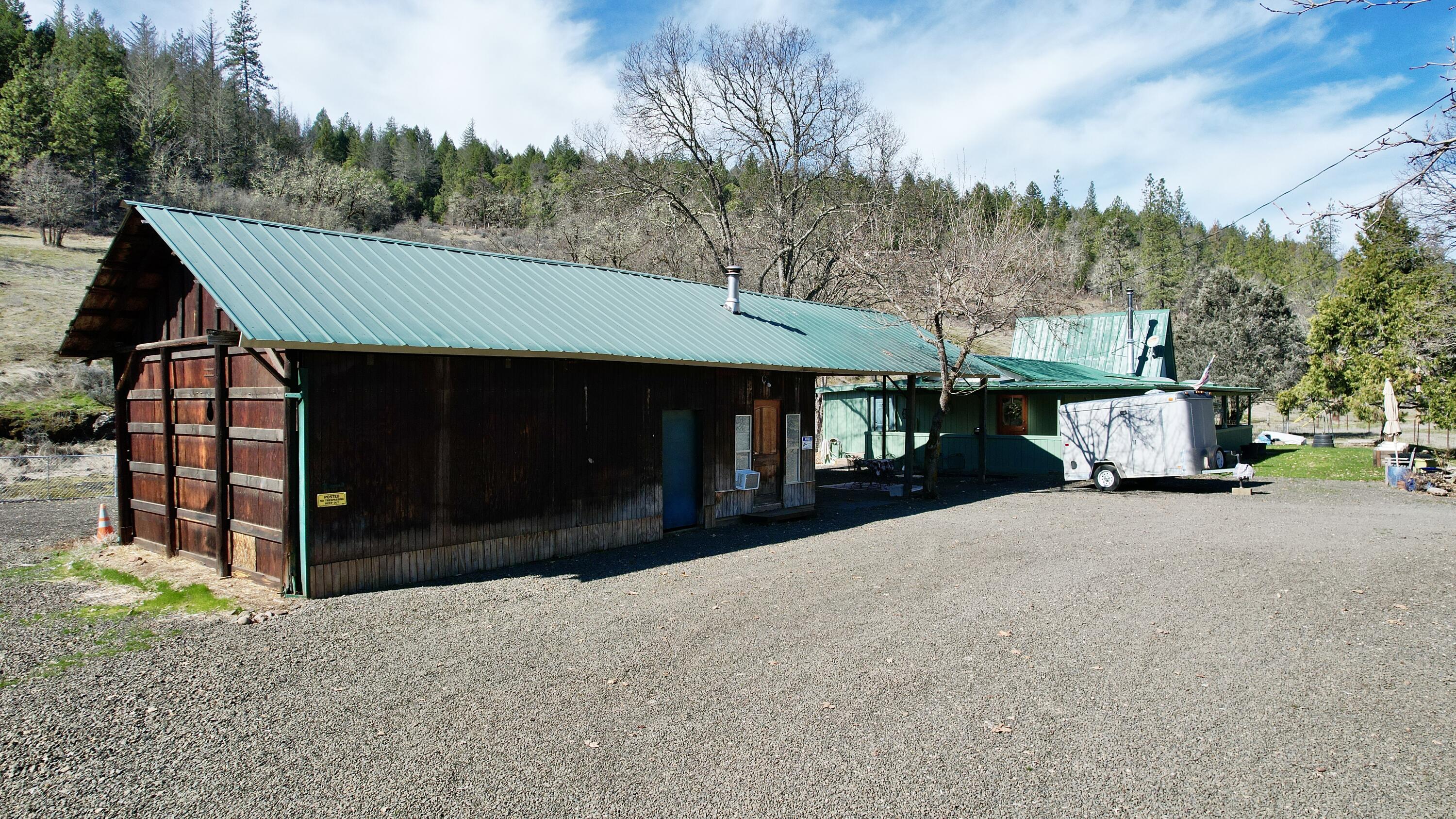 815 Old Trail Creek Road Trail, OR 97541 - Photo 47 of 55 Barn/Workshop