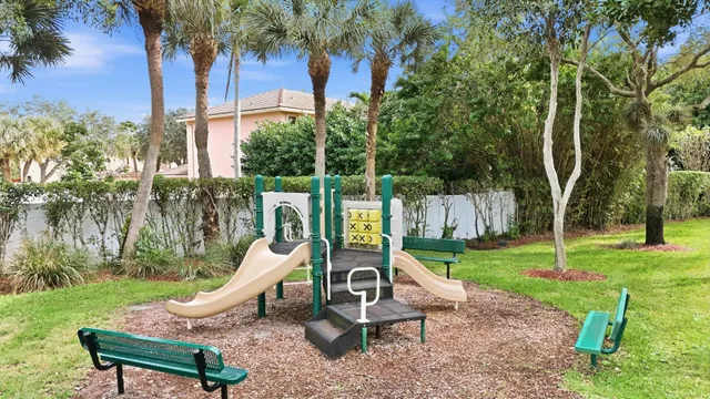 $475,000 | 4162 Winnipeg Way, West Palm Beach, FL 33409