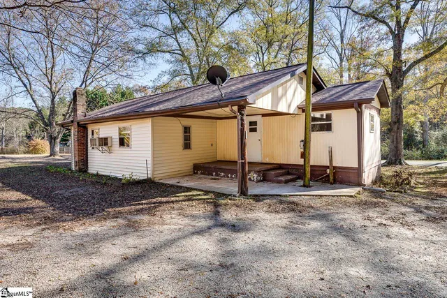 $135,000 | 848 Black Snake Road, Easley, SC 29640