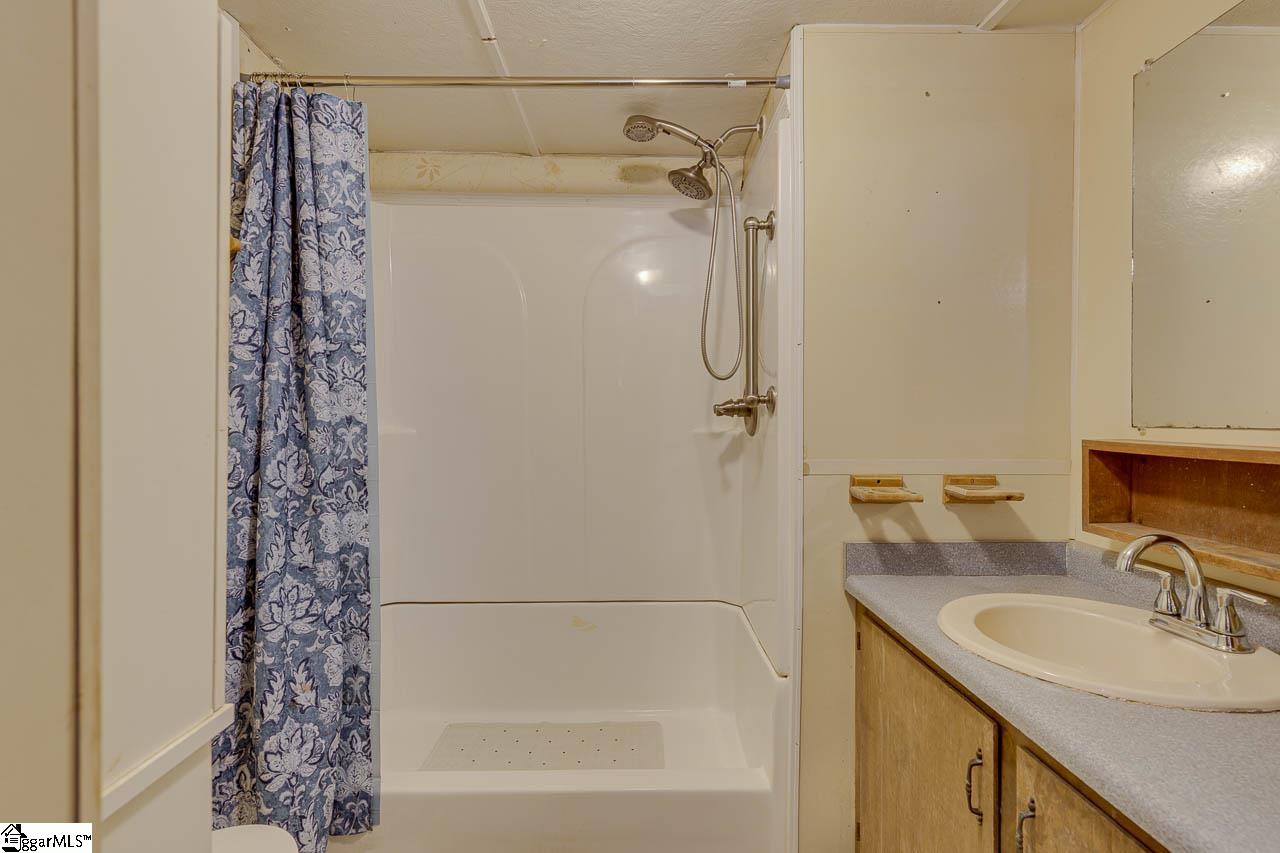 848 Black Snake Road Easley, SC 29640 - Photo 15 of 21