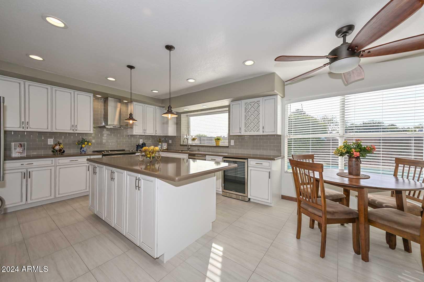 2953 East Calavar Road Phoenix, AZ 85032 - Photo 9 of 45 Kitchen-Breakfast Room