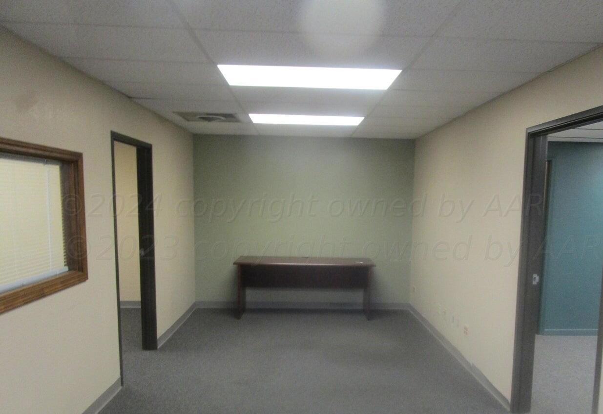 811 South Cedar Street Borger, TX 79007 - Photo 2 of 11 Office Space