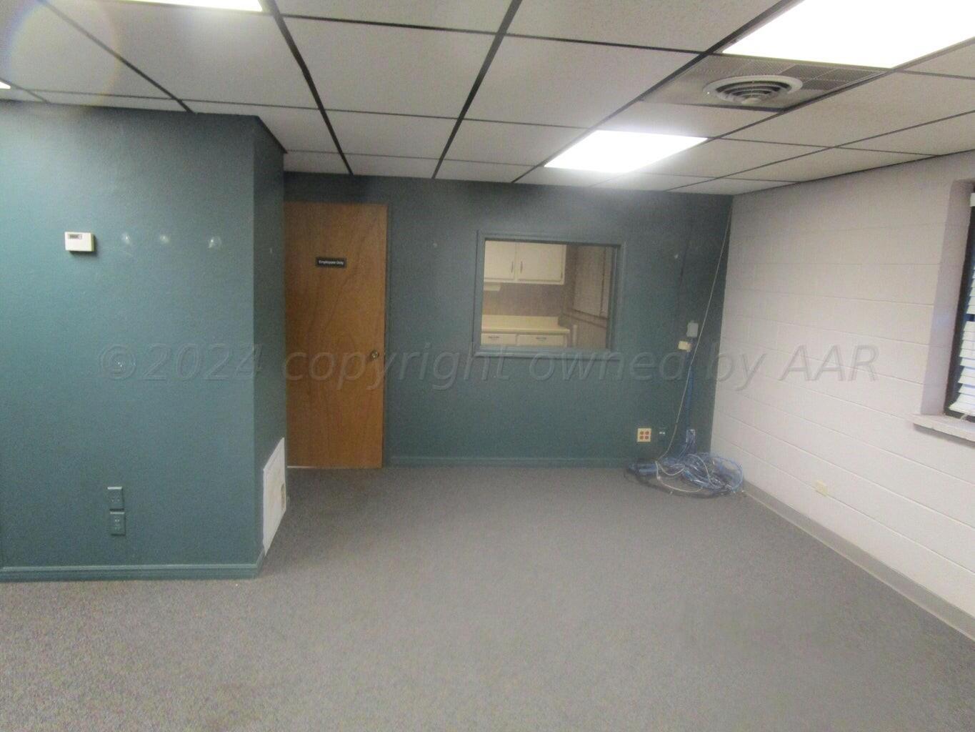 811 South Cedar Street Borger, TX 79007 - Photo 5 of 11 Office Space 3