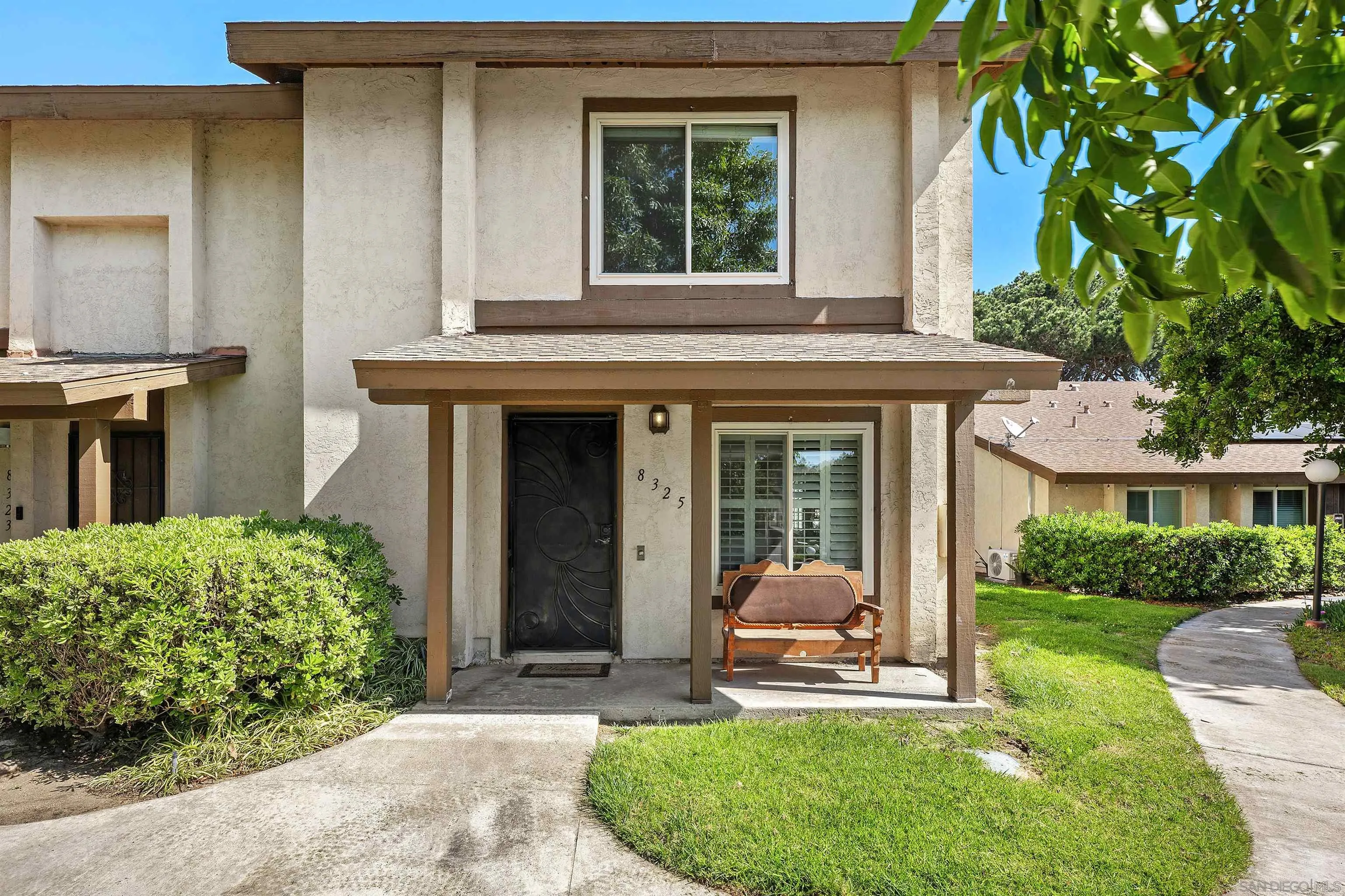 8325 Panorama Ridge Court Spring Valley, CA 91977 - Photo 5 of 39 Gallery Image 5
