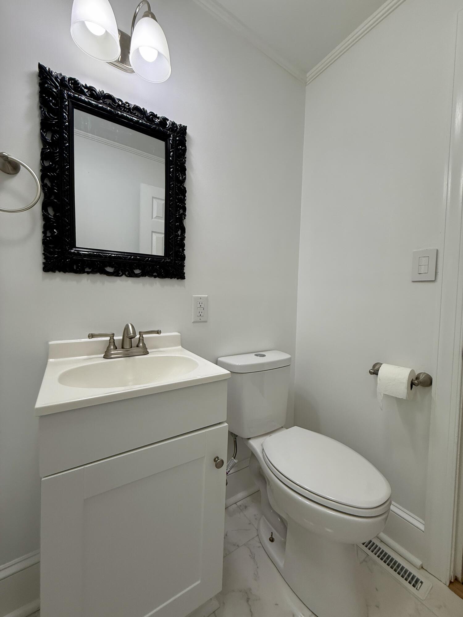 320 Franklin Hts Road Bassett, VA 24055 - Photo 20 of 28 IMG_0317